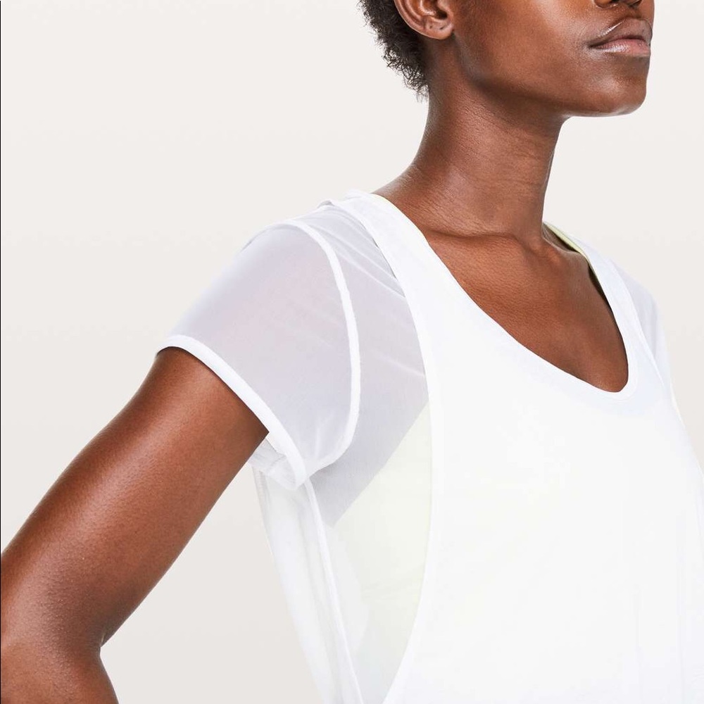 Lululemon Set the Course Short Sleeve - Picture 3 of 4